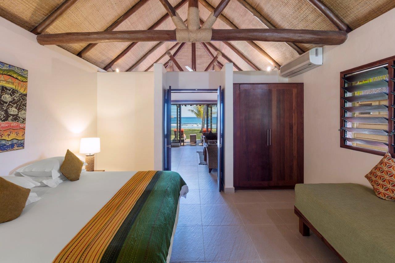 Eratap Beach Resort พอร์ตวิลา ภายนอก รูปภาพ