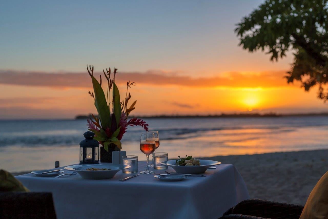 Eratap Beach Resort พอร์ตวิลา ภายนอก รูปภาพ