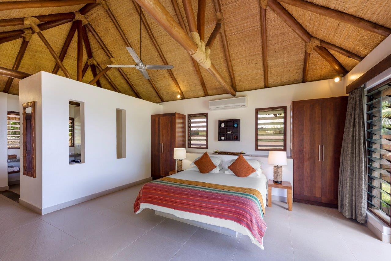 Eratap Beach Resort พอร์ตวิลา ภายนอก รูปภาพ